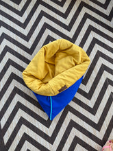 Load image into Gallery viewer, Leo,Snuggle Bed for Pets