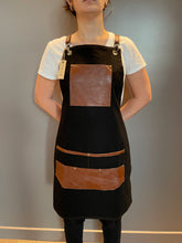 Load image into Gallery viewer, Extra Pocket Design Black Apron- NEW YORK 01