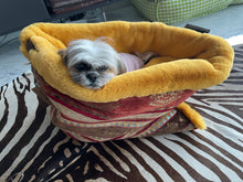 Load image into Gallery viewer, Sophie, High-end faux fur and kilim-velvet fabric, handmade pet bed