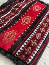 Load image into Gallery viewer, Zeus Snuggle Bed for Pets