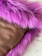 Load image into Gallery viewer, Toby, High-end faux fur and faux leather handmade pet bed