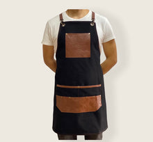 Load image into Gallery viewer, Extra Pocket Design Black Apron- NEW YORK 01
