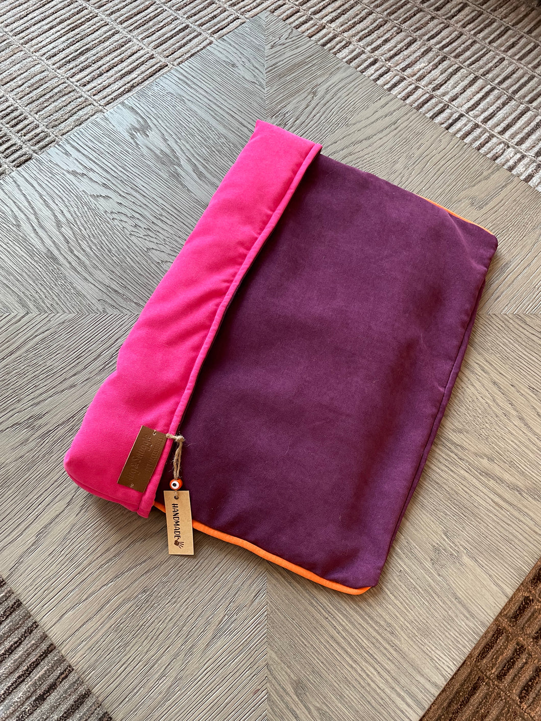 Bella, Faux Fur Pet Bed, Travel Bed