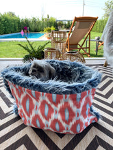 Load image into Gallery viewer, Stella Cave Pet Bed
