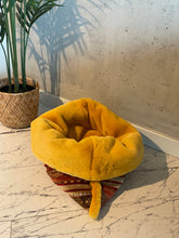 Load image into Gallery viewer, Sophie, High-end faux fur and kilim-velvet fabric, handmade pet bed
