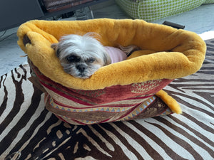 Sophie, High-end faux fur and kilim-velvet fabric, handmade pet bed