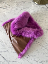 Load image into Gallery viewer, Toby, High-end faux fur and faux leather  handmade pet bed
