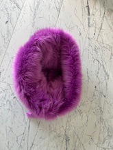 Load image into Gallery viewer, Toby, High-end faux fur and faux leather  handmade pet bed
